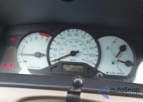 2004 Toyota Corolla Le из США, поврежденный, VIN JTDBR38E942033881